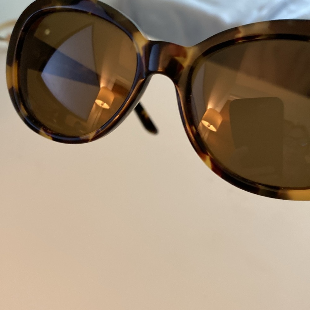 Kate Spade Sunglasses with case - Picture 4 of 6